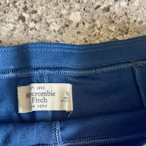 Abercrombie & Fitch Pull-On Women's Cotton Blend Shorts - Navy/Medallion… - Picture 4 of 10